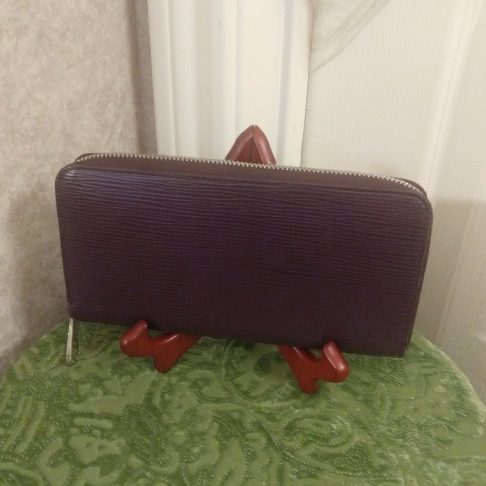 Louis Vuitton Zippy Epi Purple Wallet
